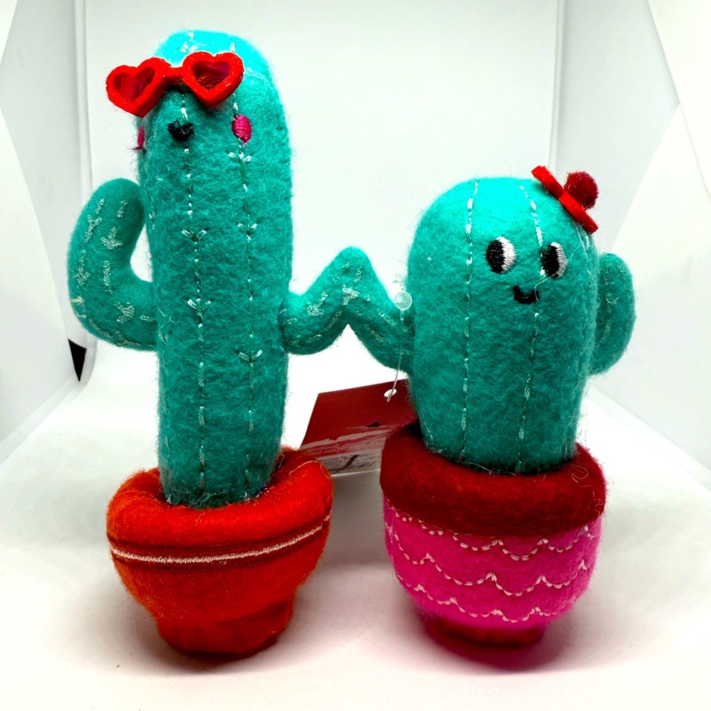 Target Spritz Cactus Duo Couple Felt Figure Decorative in Pot w/Glasses NEW
